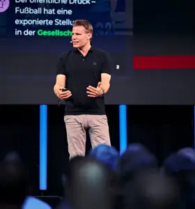 Felix Brych - Promovierter Jurist, Rekord-Bundesligaschiedsrichter, 2x Welt-Schiedsrichter, 6x dt. Schiedsrichter des Jahres, Referent zu Menschenführung &amp; Mut zu Entscheidungen